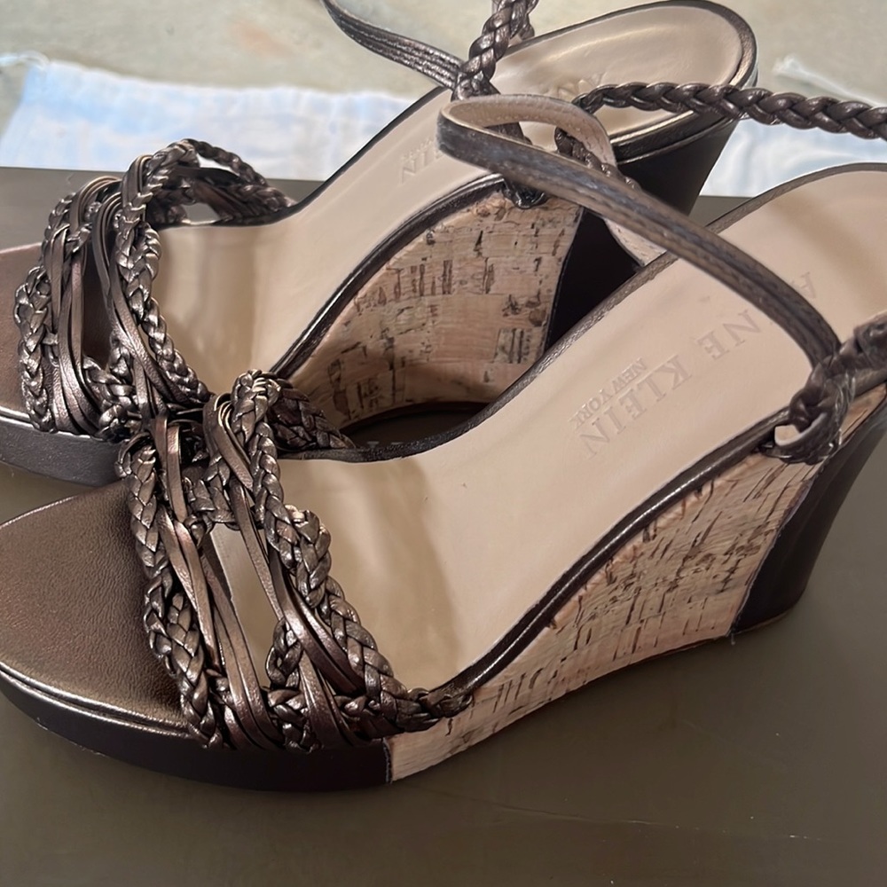 Anne Klein - Picture 2 of 8